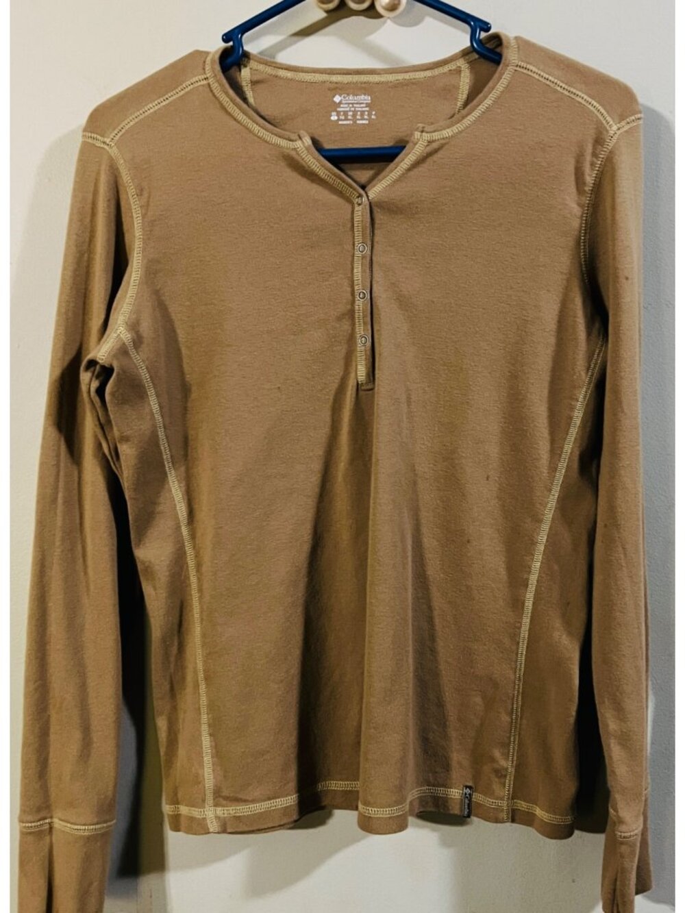 Columbia Womens Long Sleeve Henley Shirt  Large